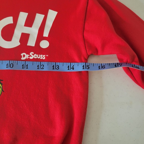 The Grinch Dr Seuss Red Sweatshirt Pullover Top 4T Graphic Whimsy Cute Festive - Picture 6 of 10
